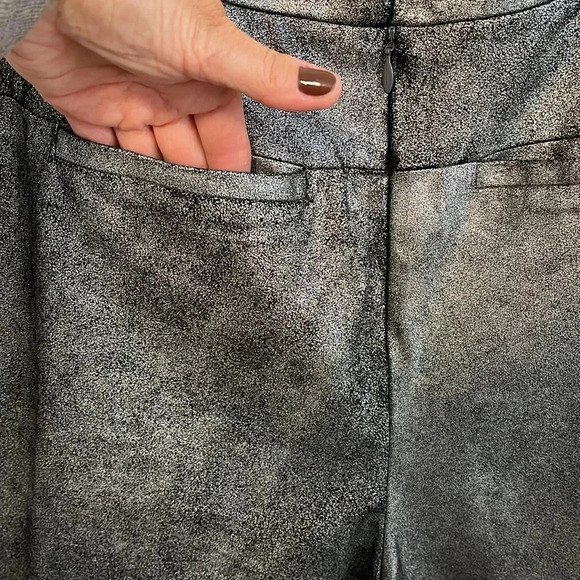 HALSTON HERITAGE Black Metallic Silver Genuine Leather Shorts, Size 8 - Picture 5 of 11